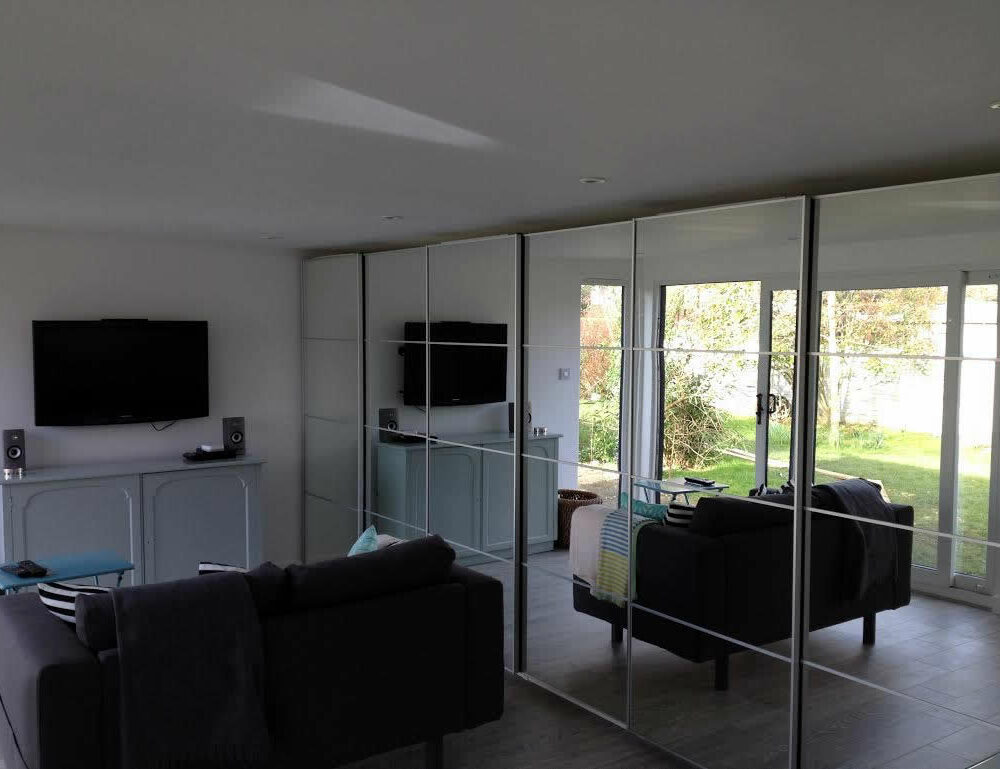 Classic-Studio-Garden-Room-Kent-Inside